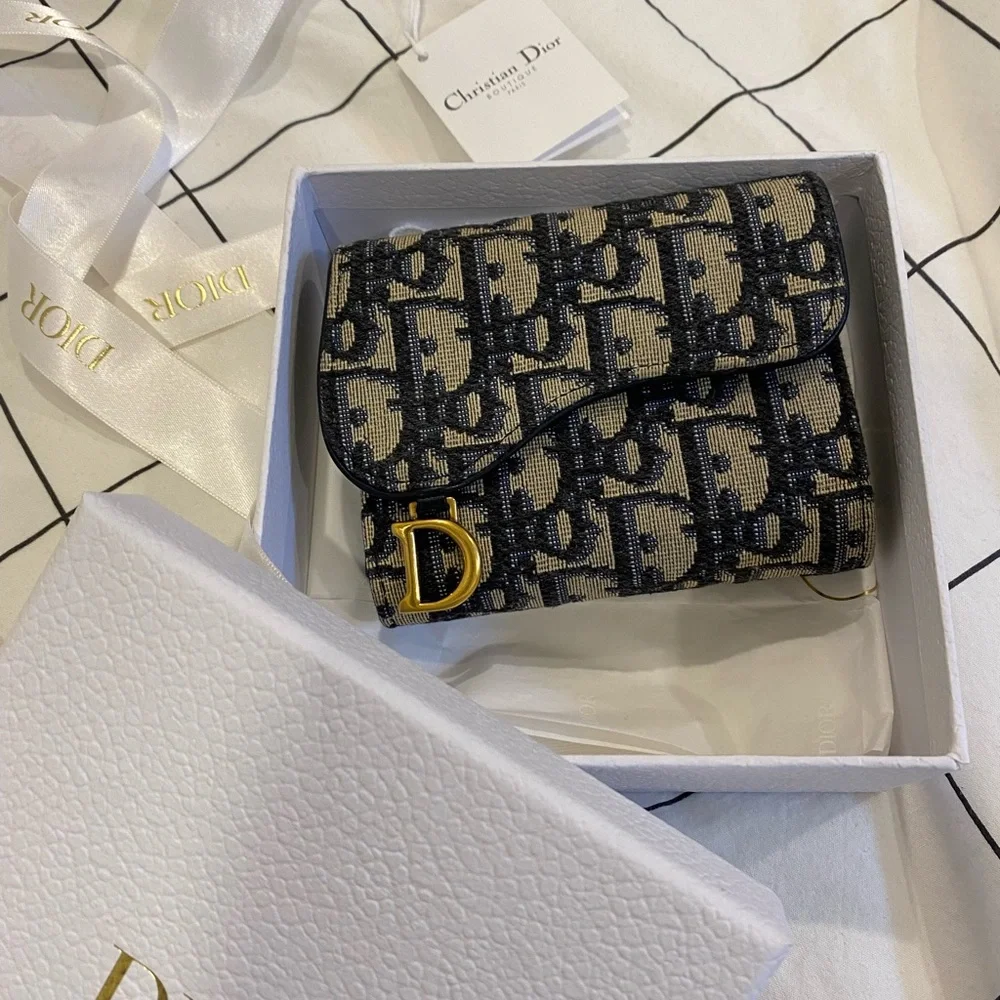 DIOR WALLET IN OBLIQUE PATTERN - LIKE NEW - Picture 1 of 6